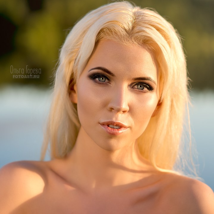 Фотосессия девушки на пляже летом в Кирове