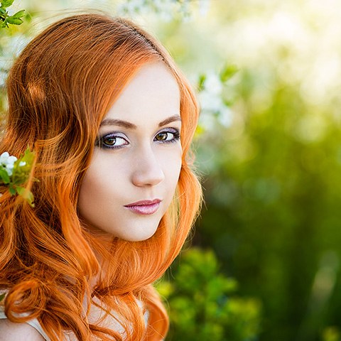 Фотосессия с Ксенией в цветущей вишне