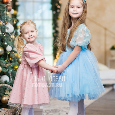 Новогодняя фотосессия в Кирове: дружные сестренки 8
