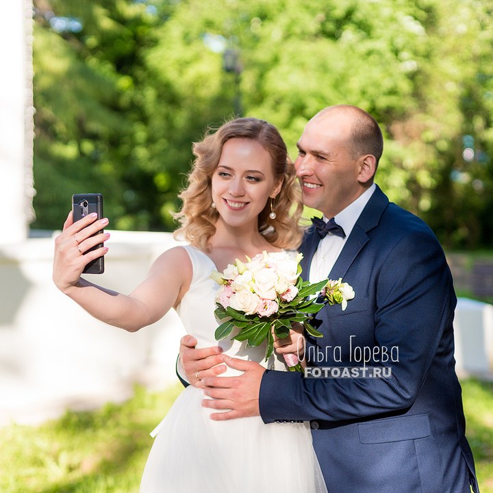 Свадебная фотосессия в Кирове в гостинице и Александровском парке